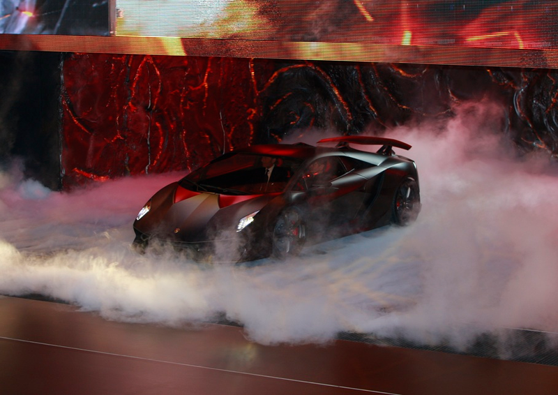 Illustration for article titled Lamborghini Sesto Elemento: Where There's Smoke There's Carbon Fiber